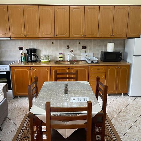 Artur'S Apartment Αργυρόκαστρο Εξωτερικό φωτογραφία