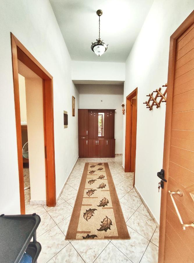 Artur'S Apartment Αργυρόκαστρο Εξωτερικό φωτογραφία