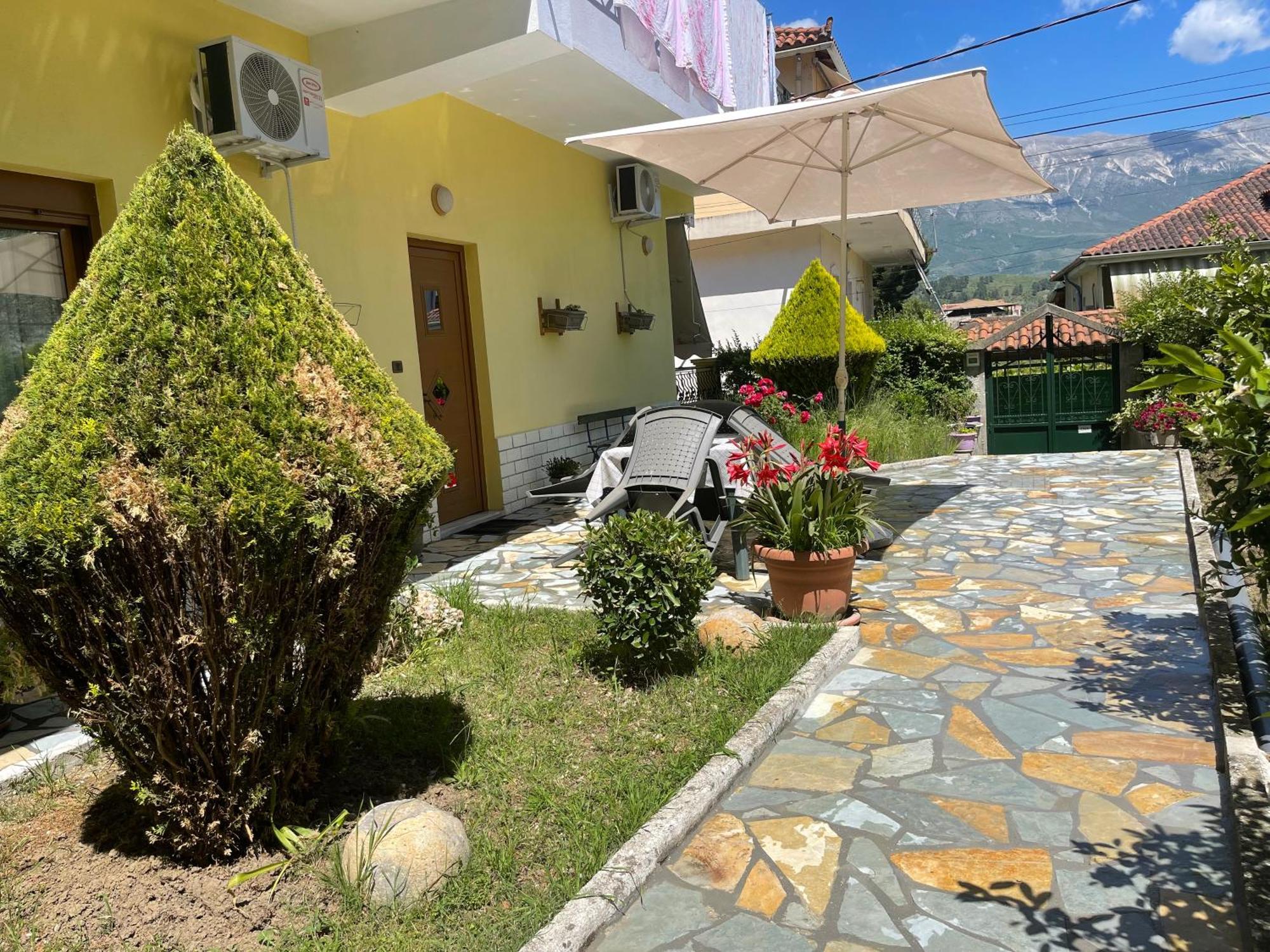 Artur'S Apartment Αργυρόκαστρο Εξωτερικό φωτογραφία